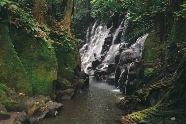 Kanto Lampo Waterfall
